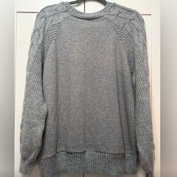 Women's Cable Knit Crew Neck Sweater - Green, White, Gray (ALL Size Lg) - Picture 3 of 8